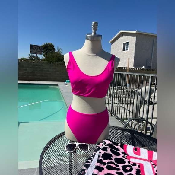 🔥🔥High Waisted Two Pieces Swimsuit🩷 - Picture 2 of 4